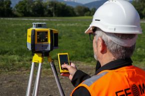 Laser Rotatif GeoMax Zone75 DG avec télécommande